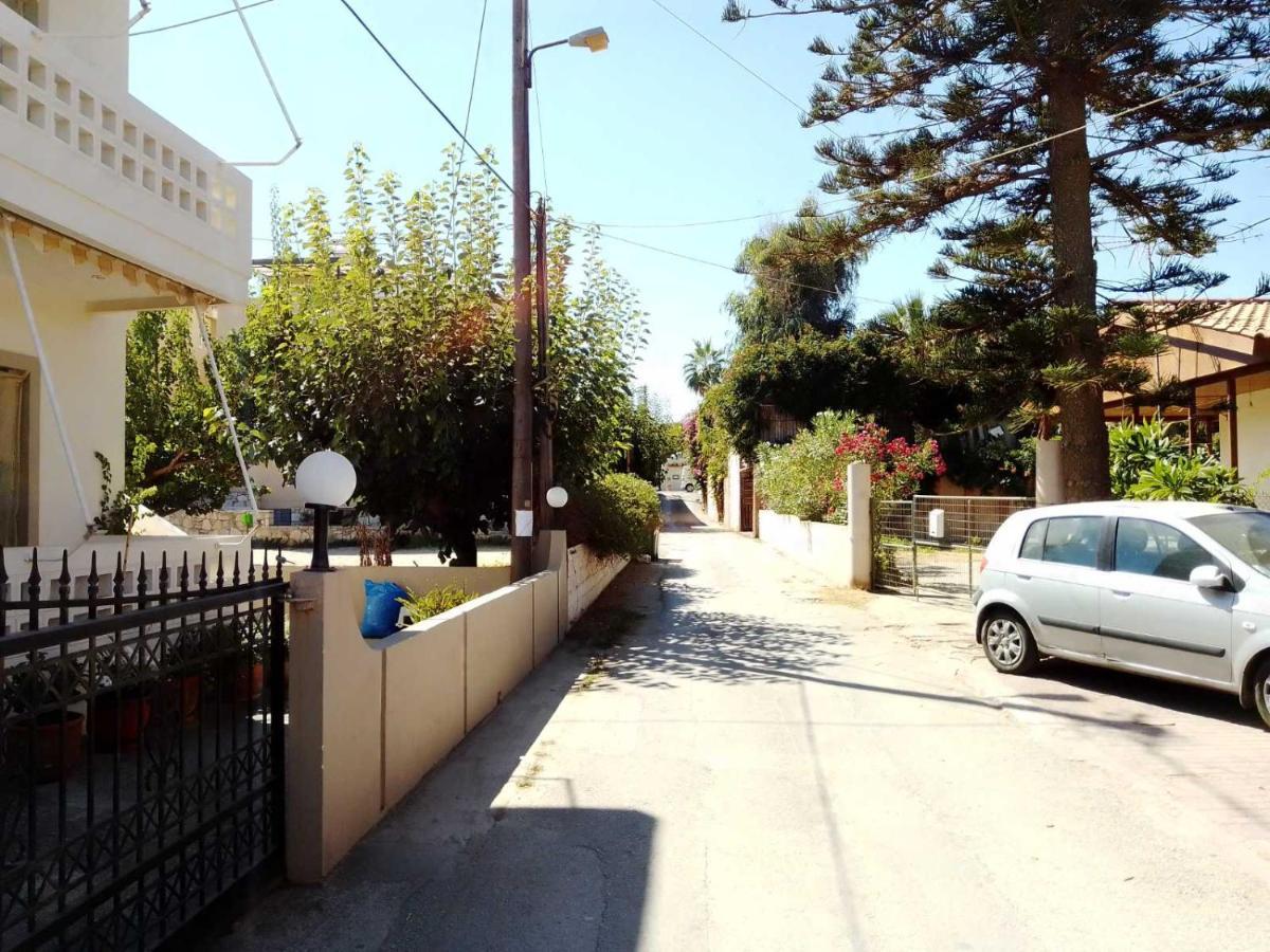 Irini Apartments Platanés Eksteriør billede