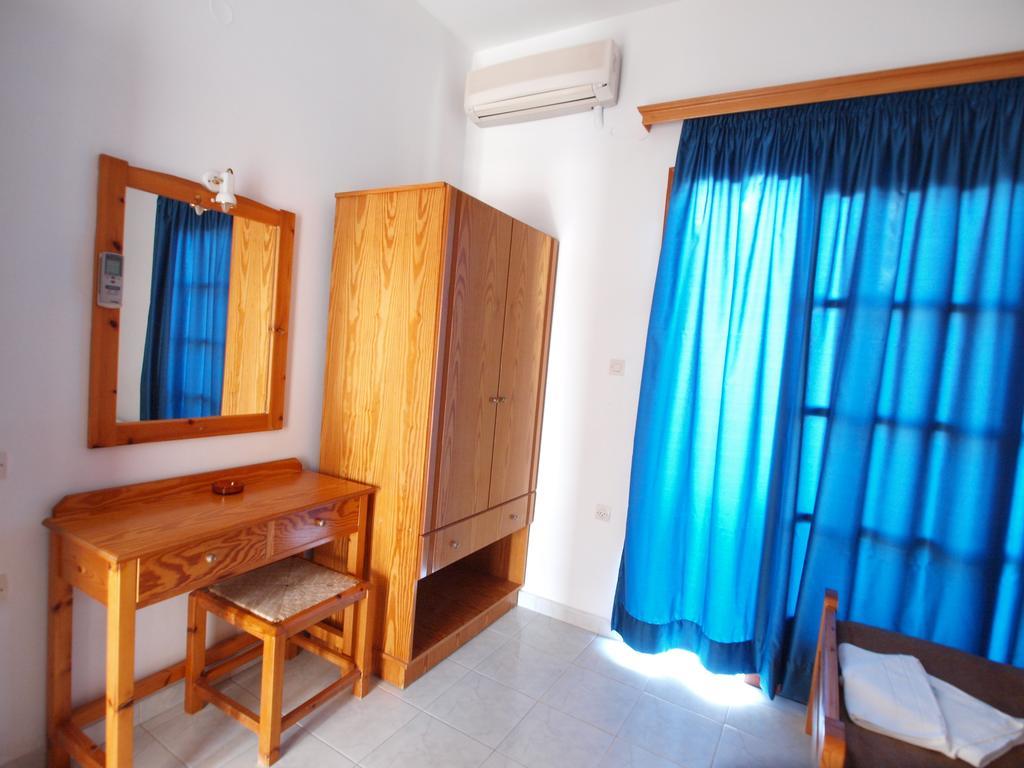 Irini Apartments Platanés Eksteriør billede