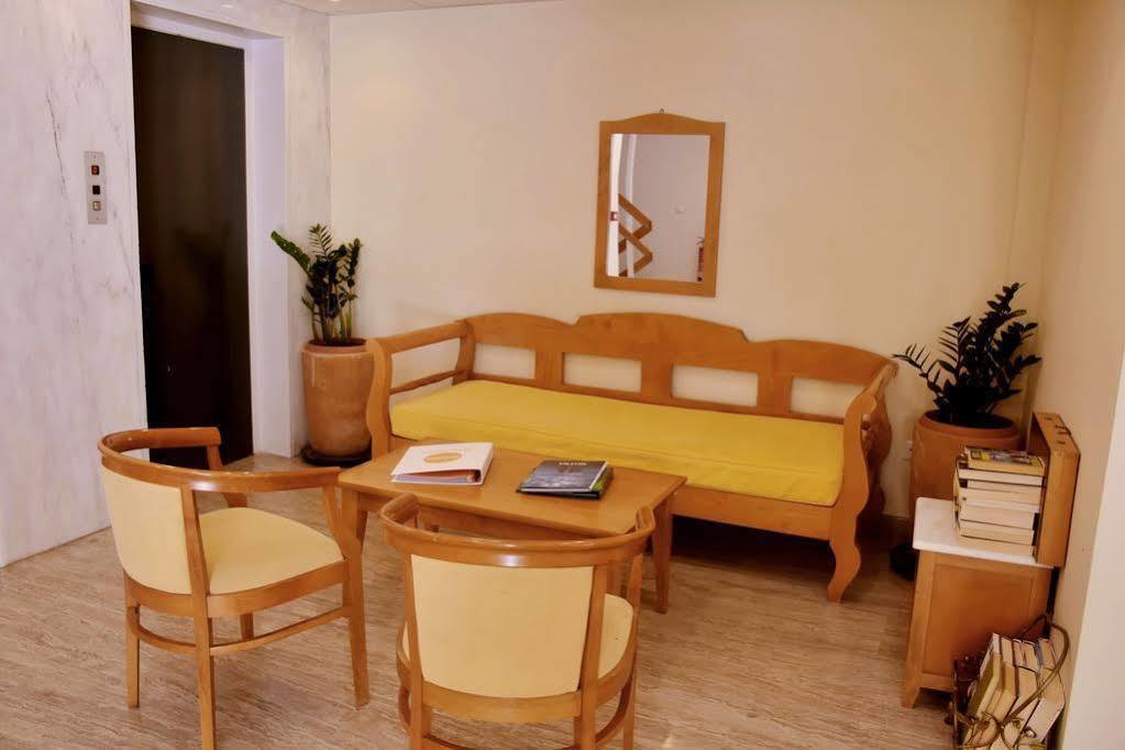Irini Apartments Platanés Eksteriør billede